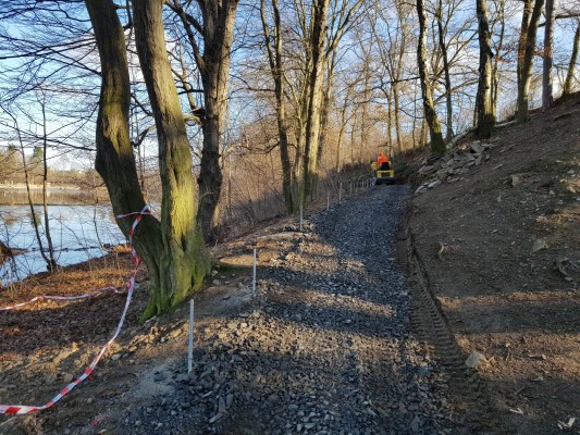 Úprava přístupových cest, parkoviště a okolí Marvánku