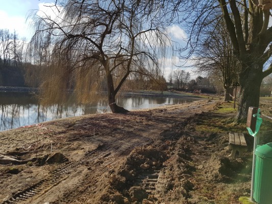 Úprava přístupových cest, parkoviště a okolí Marvánku