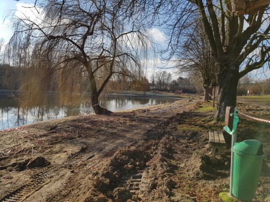 Úprava přístupových cest, parkoviště a okolí Marvánku