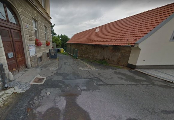 Pěší propojení náměstí a Mlýnského rybníka