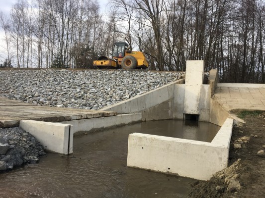 Odbahnění a oprava hráze rybníku Rozpakov
